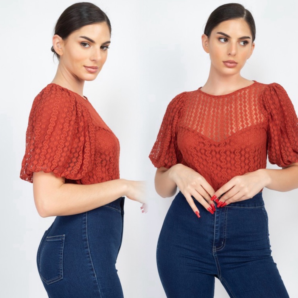 Lace embroidered short puff sleeve blouse - Picture 3 of 8